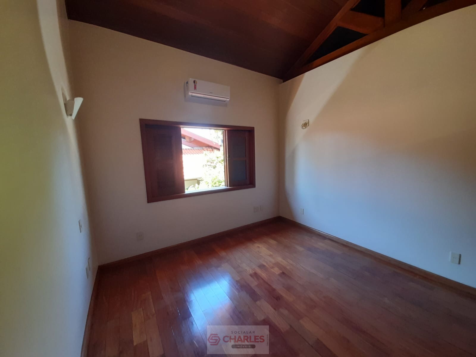 COND. MORRO VERMELHO MOGI-MIRIM