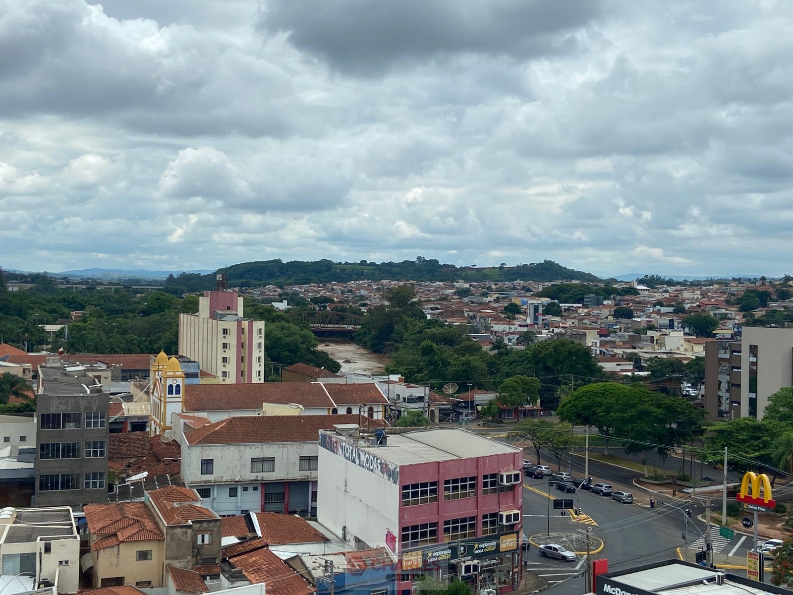 COND. CENTRAL PARK RESID. MOGI-GUACU
