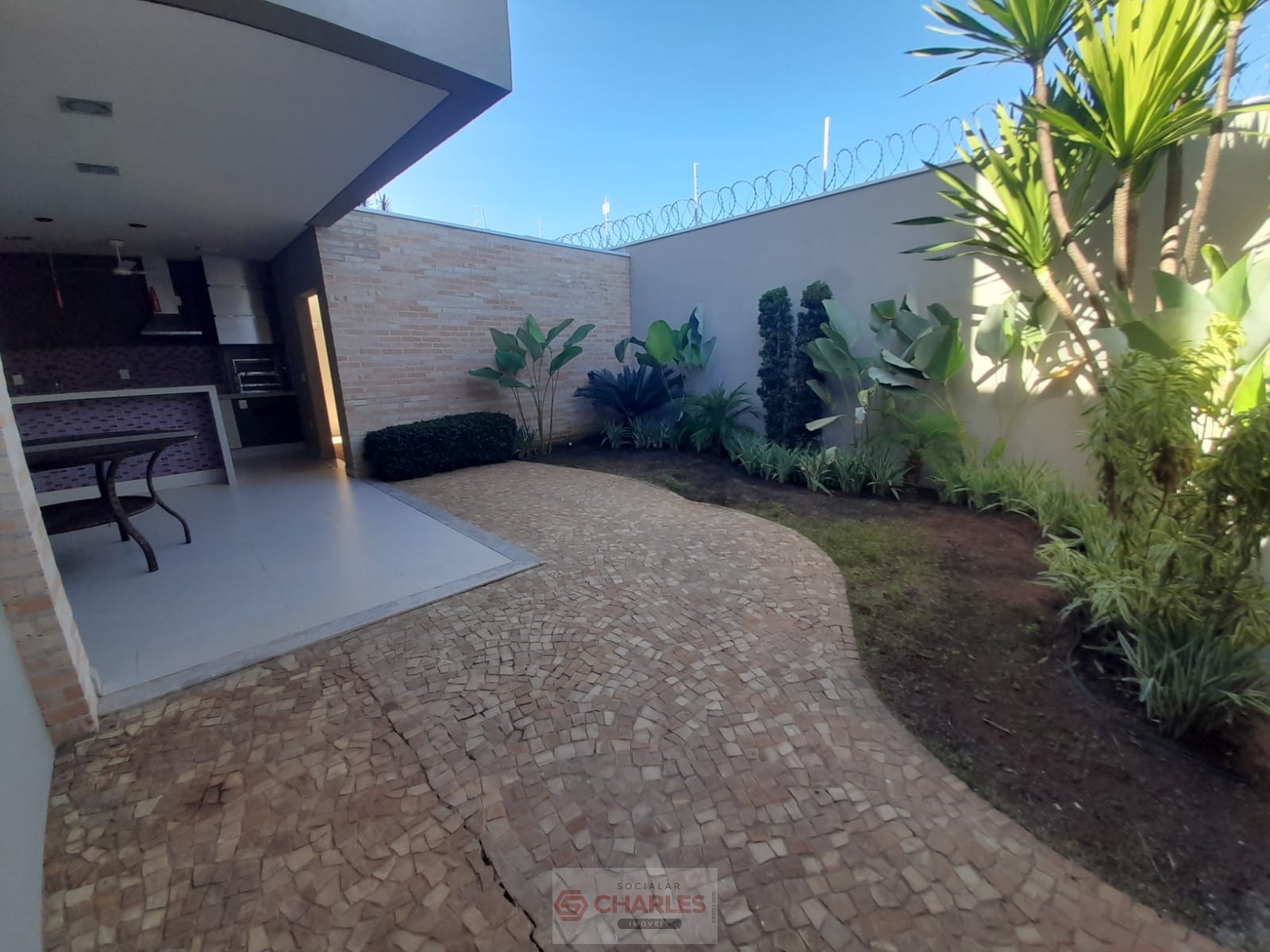 COND. COSTA AZUL MOGI-MIRIM