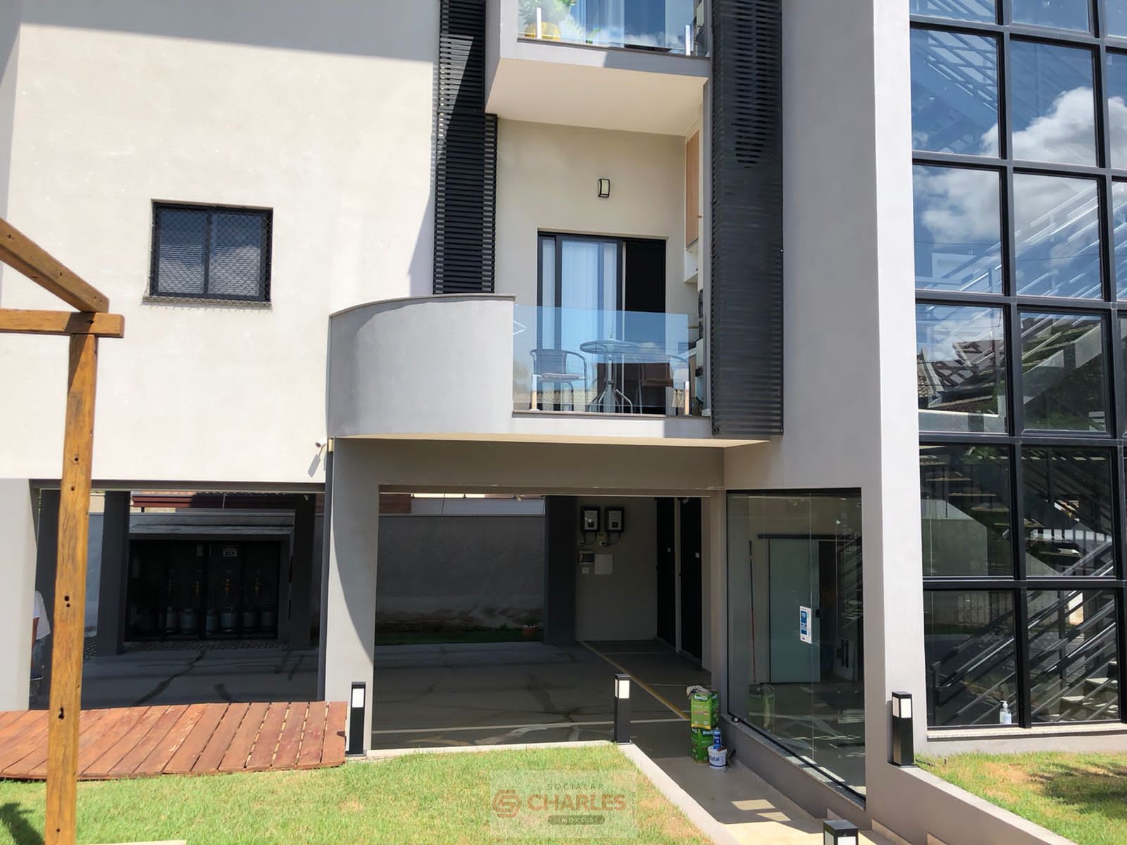 COND. RES. DONA NENÊ ROCHA MOGI-GUACU