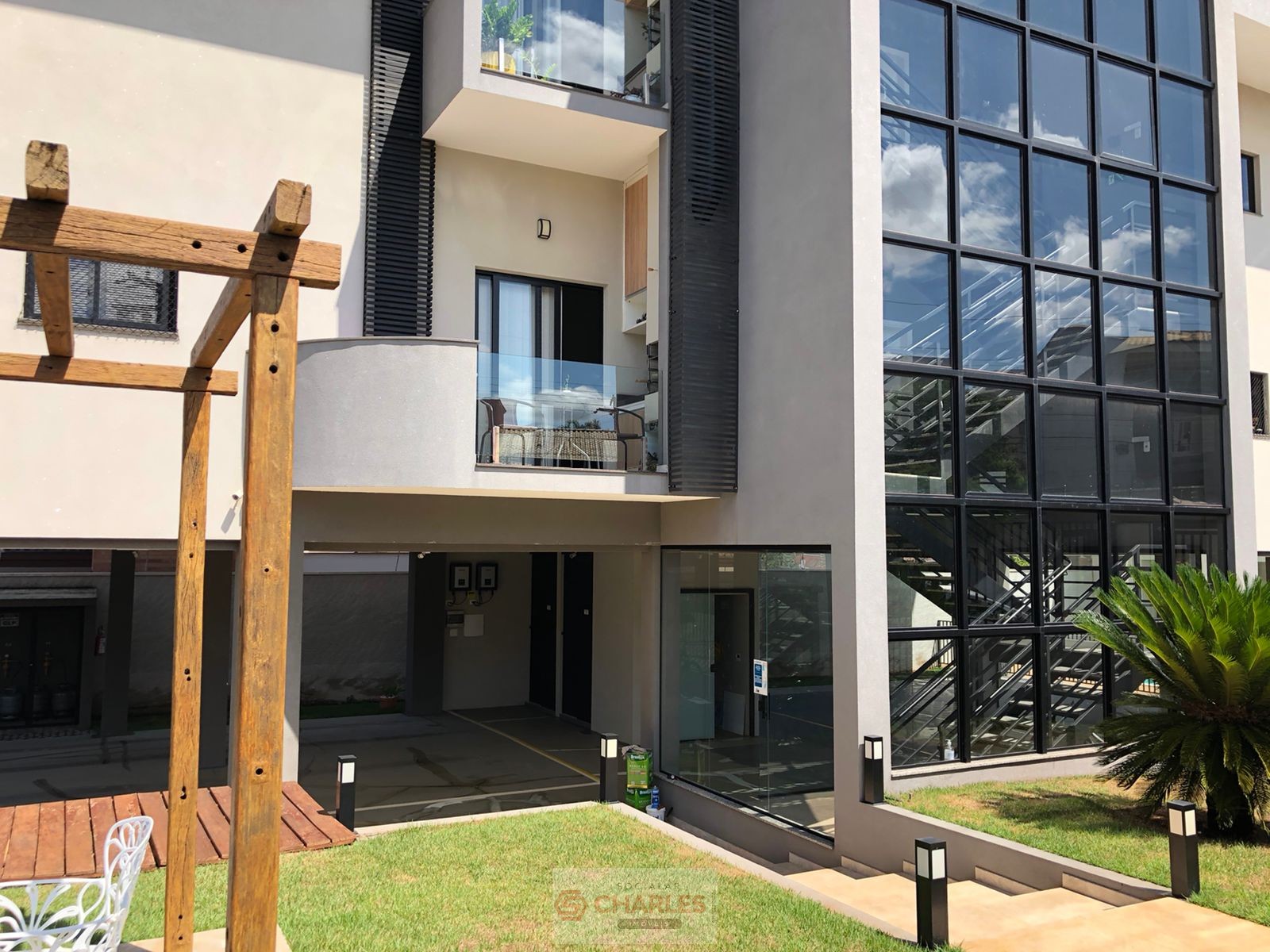 COND. RES. DONA NENÊ ROCHA MOGI-GUACU