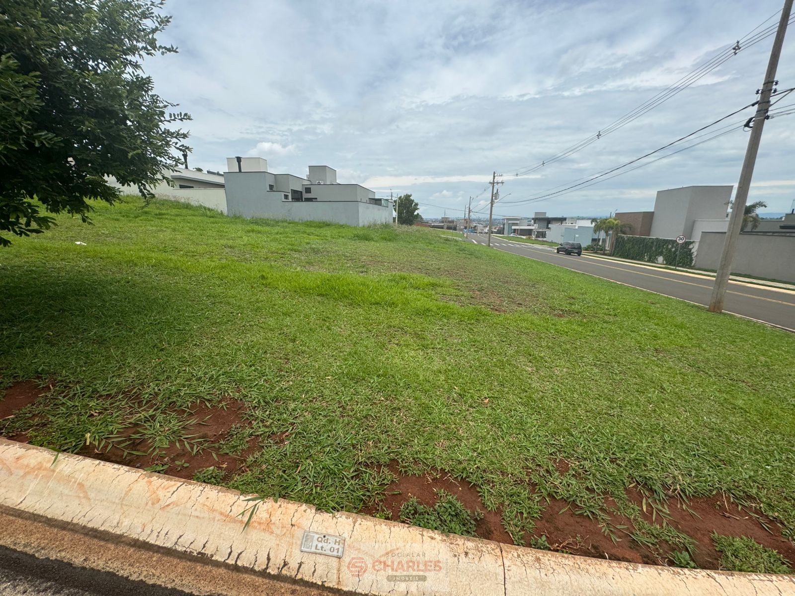 COND. MORRO VERMELHO II MOGI-MIRIM