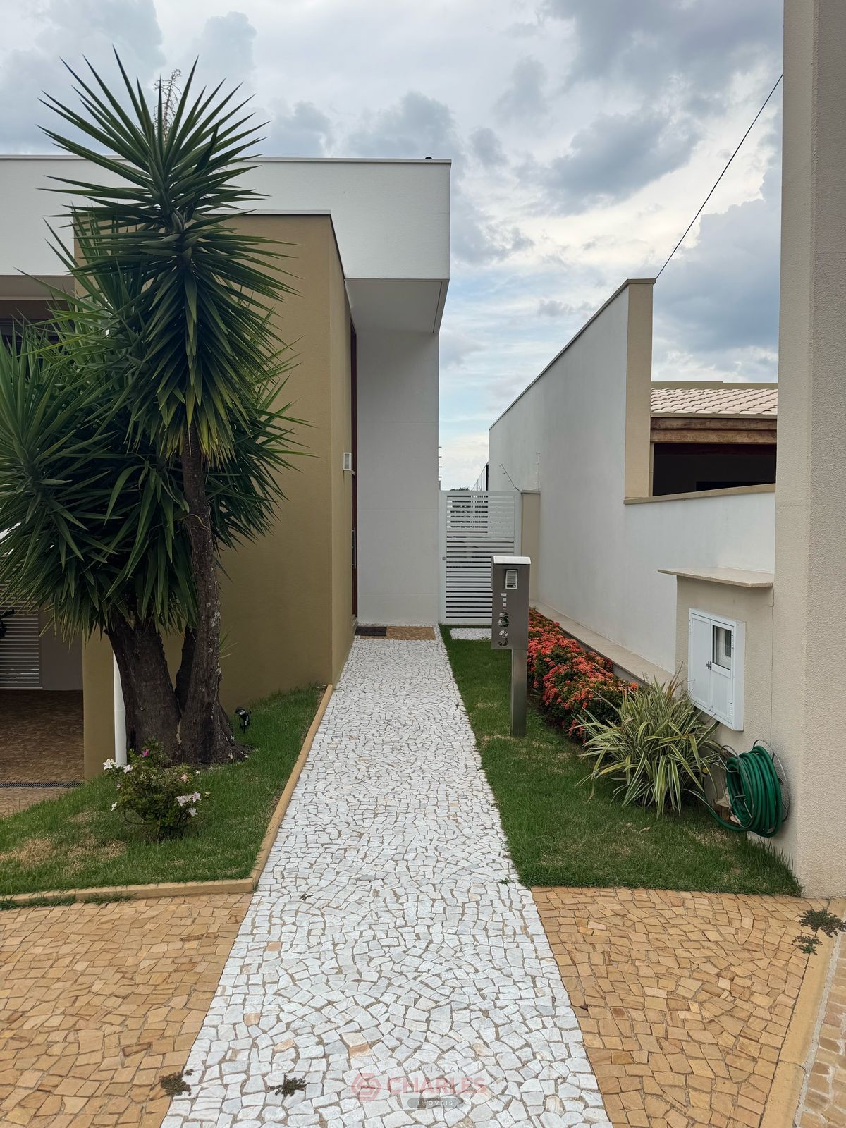 COND. PORTAL LUIZA MOGI-MIRIM