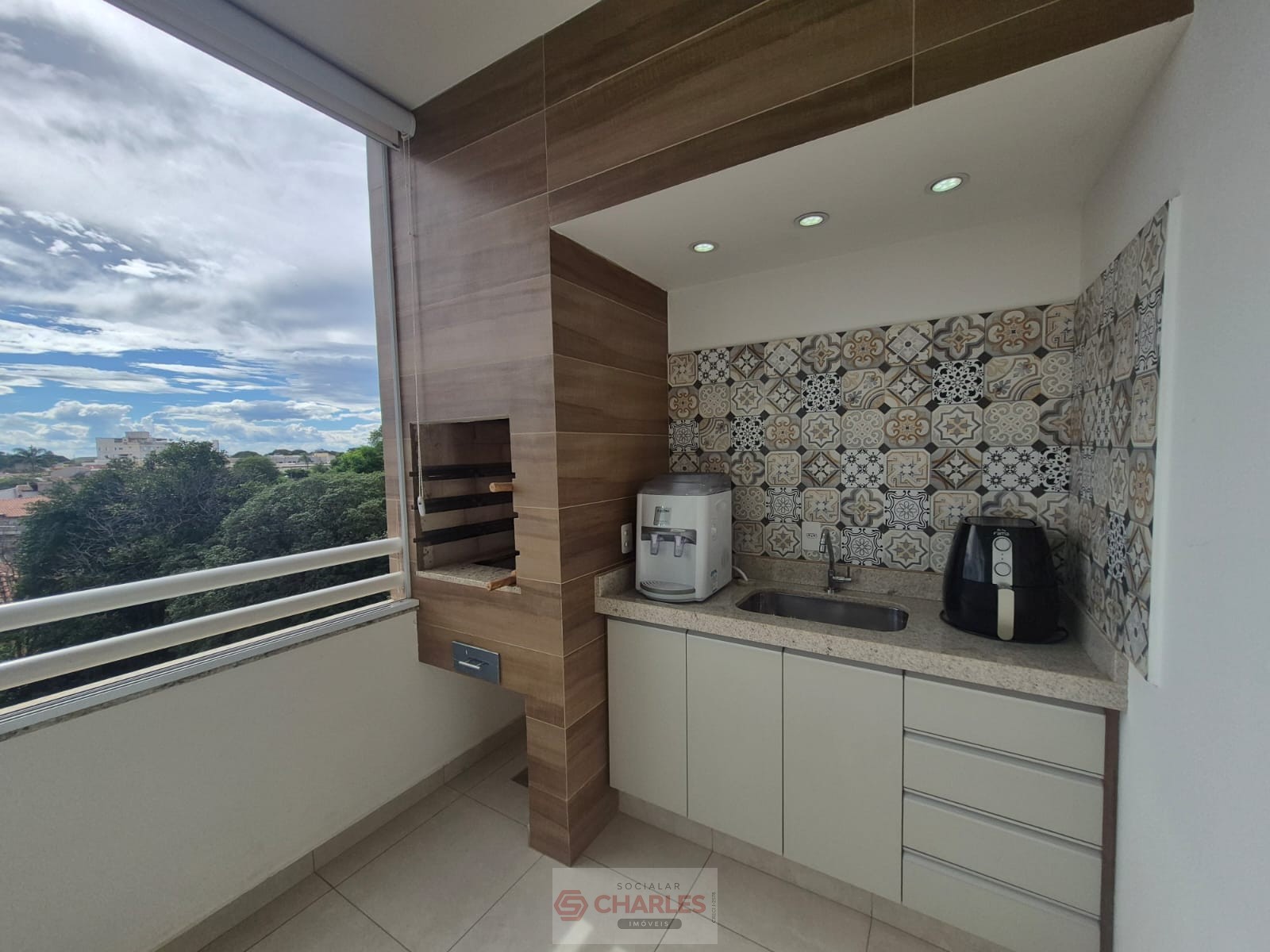 COND. EDIFÍCIO TOM JOBIM MOGI-GUACU