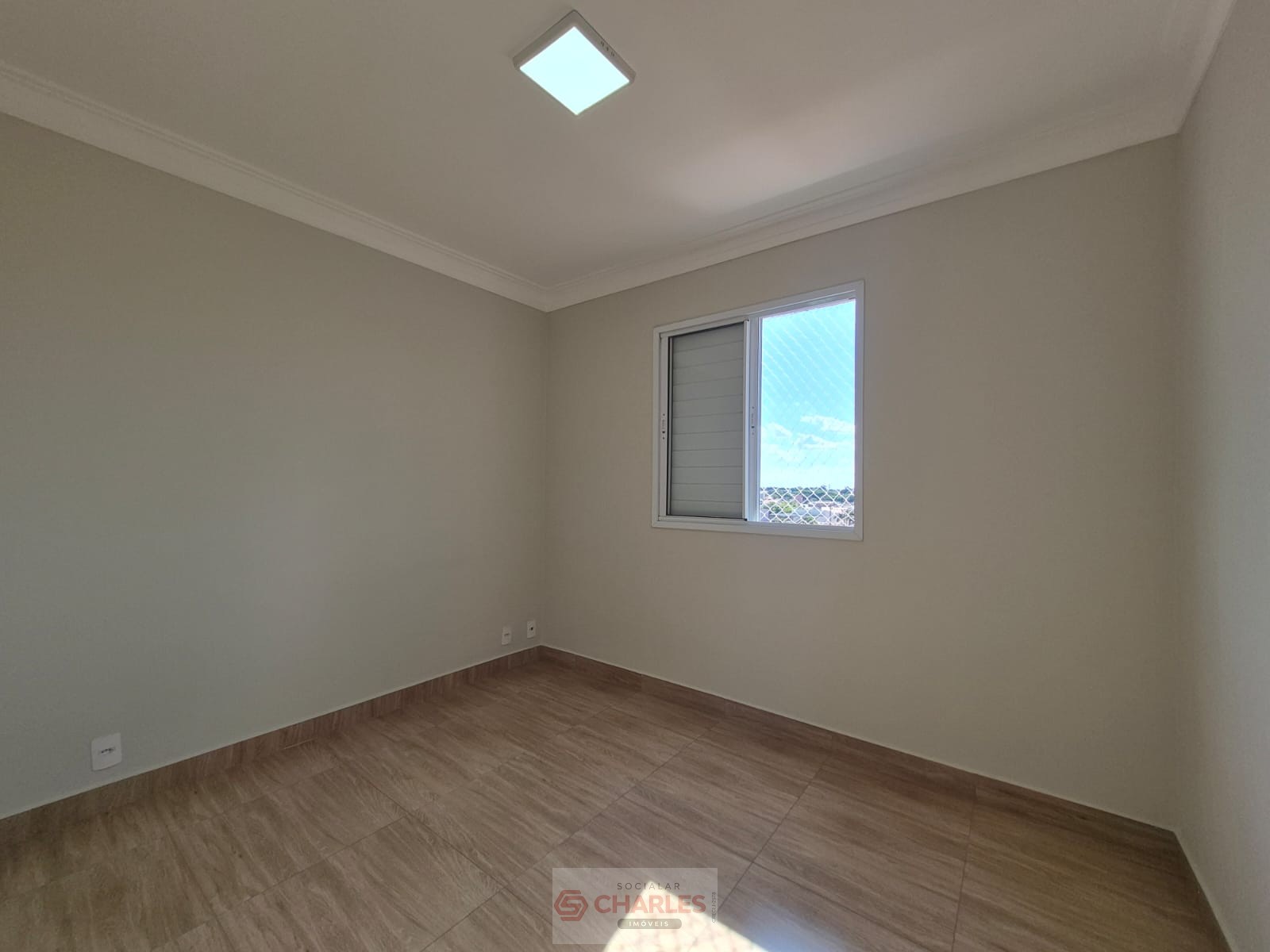 COND. RES. PARIS MOGI-GUACU