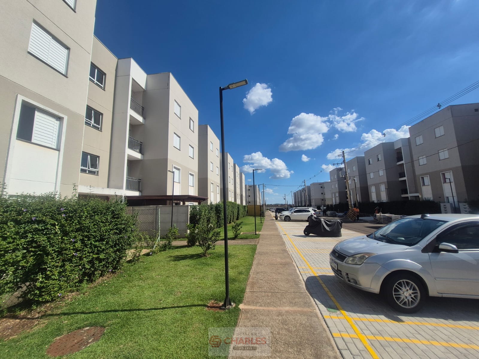 COND. RES. PARIS MOGI-GUACU