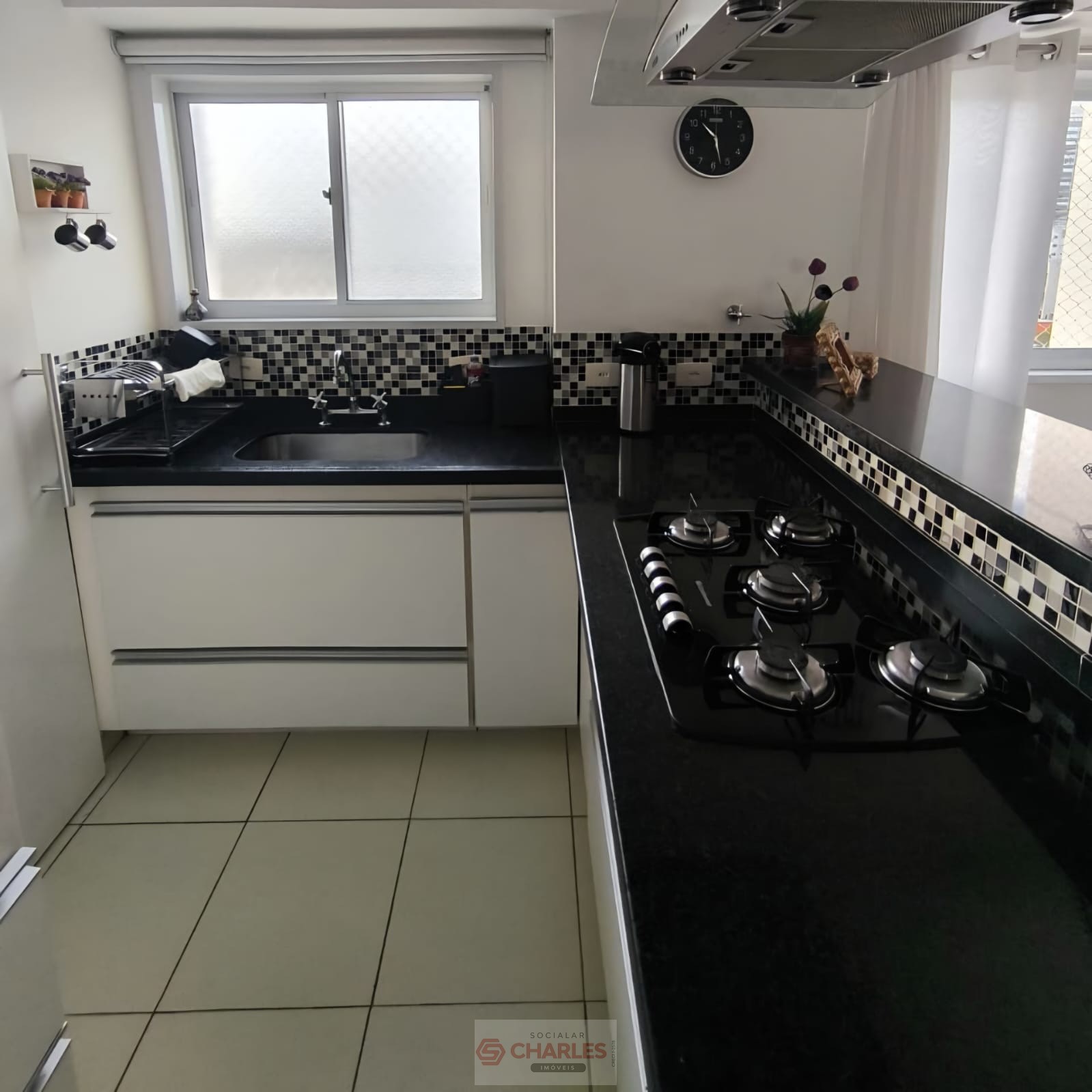 COND. CENTRAL PARK RESID. GUARUJA