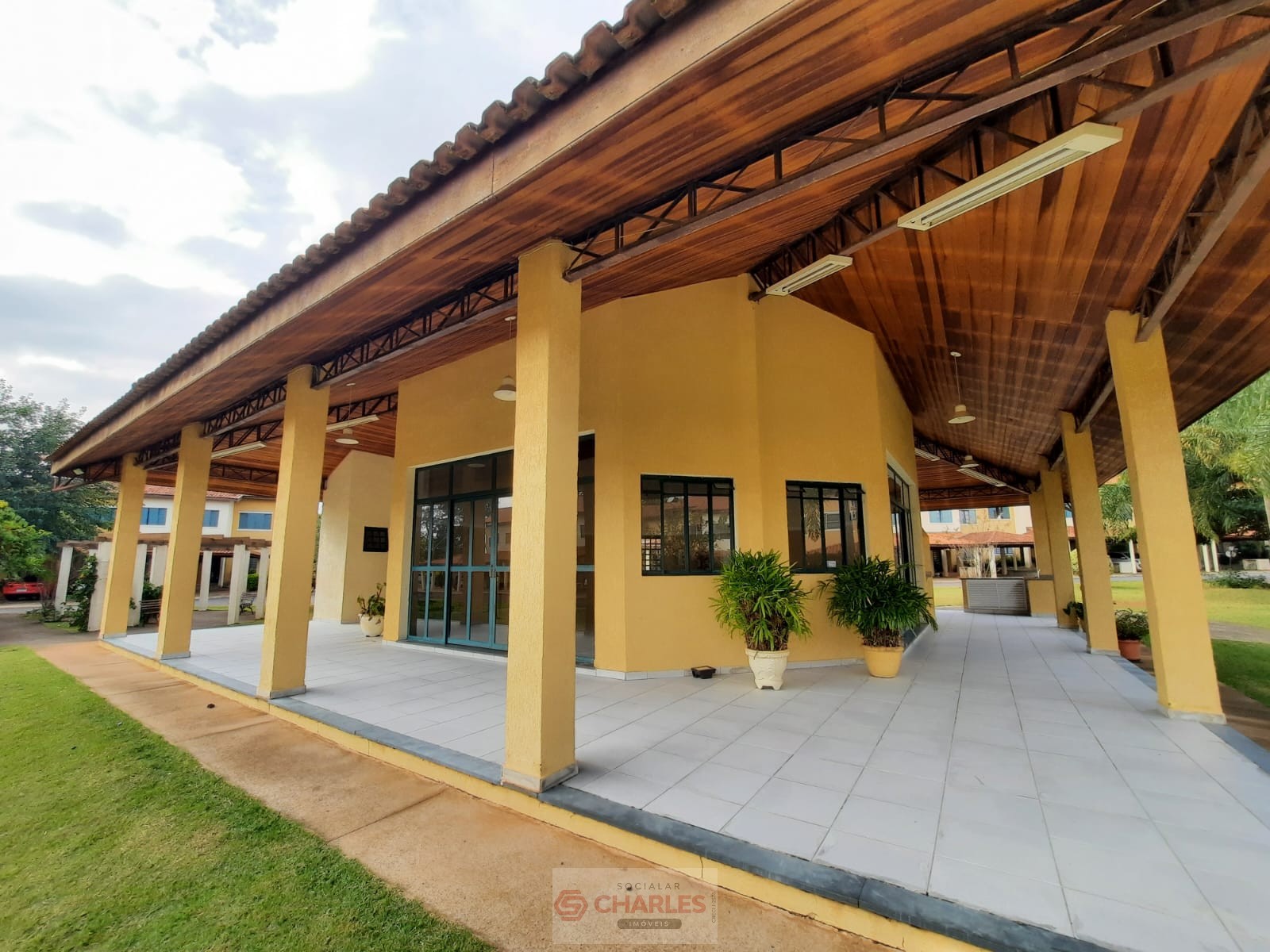 COND. VILLAGGIO DI FIORI MOGI-MIRIM